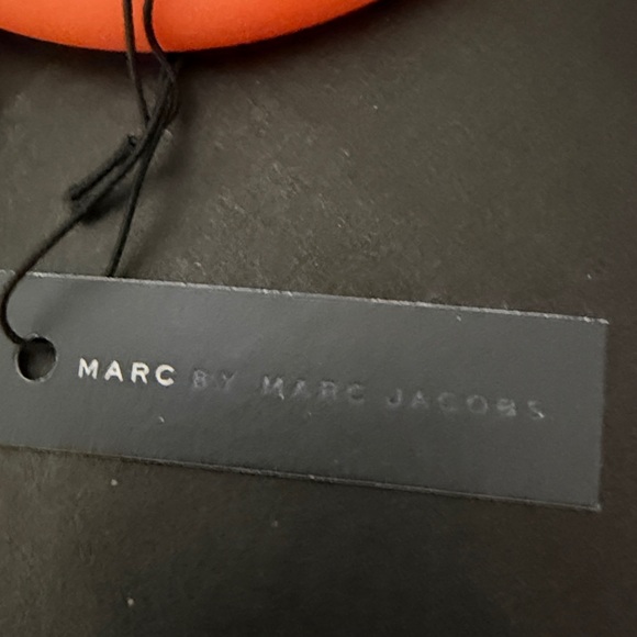 Mark Jacobs NWT bracelet with gold charm - Picture 5 of 5